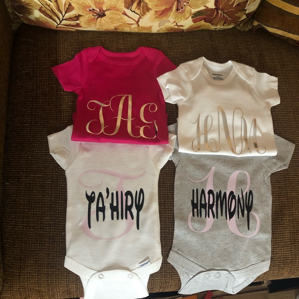 Baby onesies set of 2.